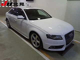 AUDI A4 2010