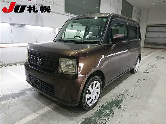 TOYOTA PIXIS SPACE 2011