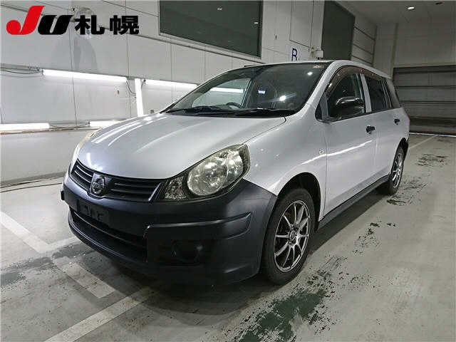 NISSAN AD 2010