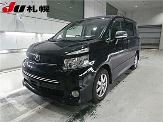 TOYOTA VOXY 2009