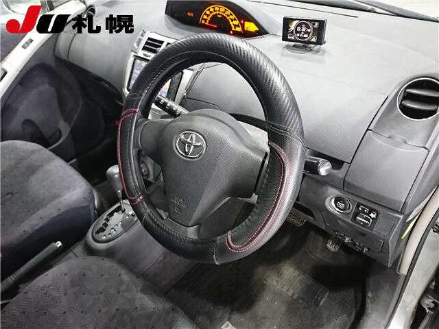 TOYOTA VITZ 2008