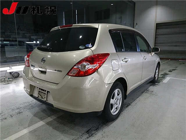 NISSAN TIIDA 2009