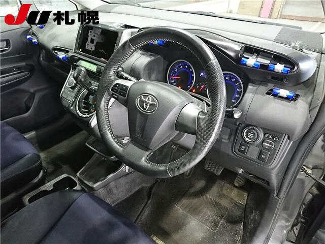 TOYOTA WISH 2012