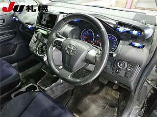 TOYOTA WISH 2012