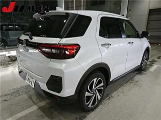 TOYOTA RAIZE 2025