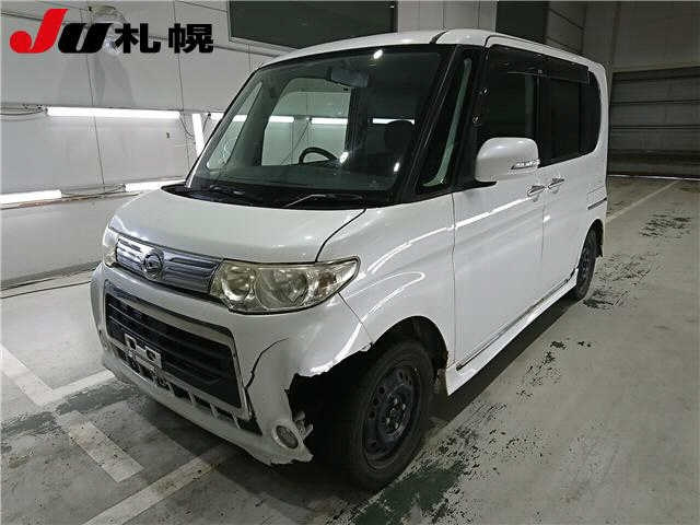 DAIHATSU TANTO 2011