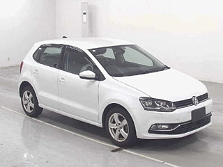 VOLKSWAGEN POLO 2016