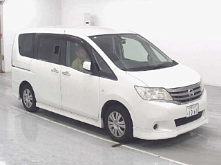 NISSAN SERENA 2011