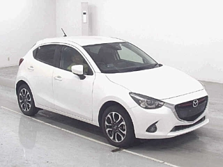 MAZDA DEMIO 2015