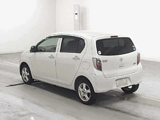 TOYOTA PIXIS EPOCH 2013