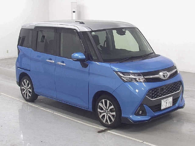 TOYOTA TANK 2018