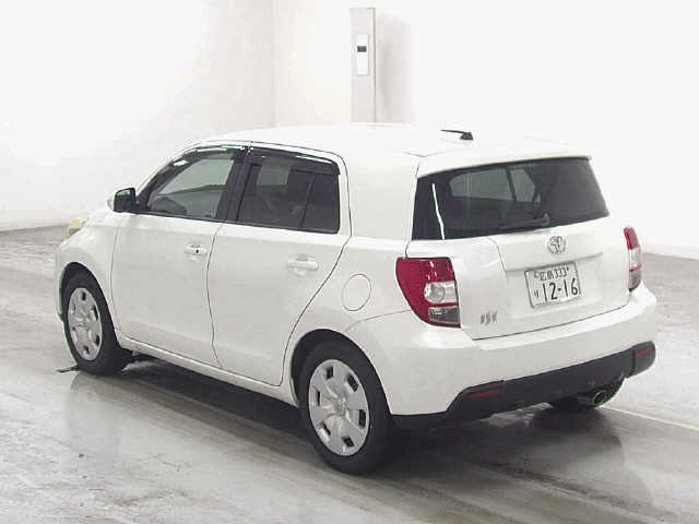 TOYOTA IST 2008