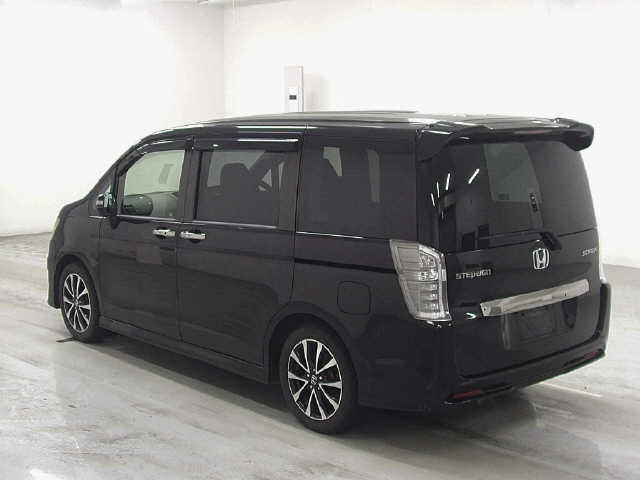 HONDA STEP WAGON 2012