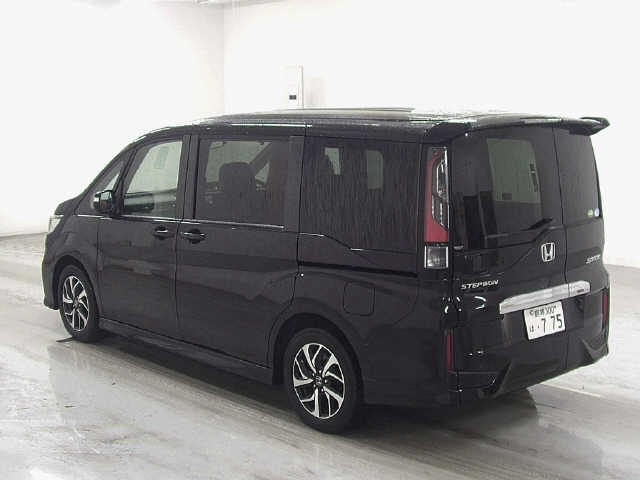 HONDA STEP WAGON 2018