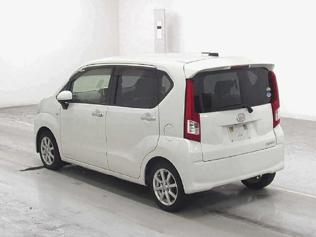 DAIHATSU MOVE 2015