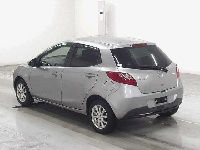 MAZDA DEMIO 2011