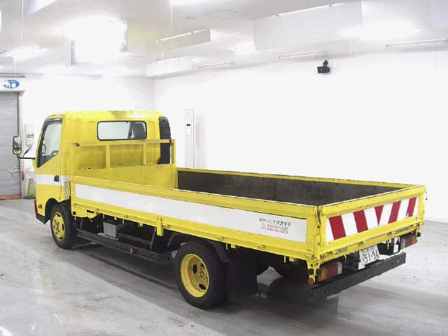 HINO DUTRO 2011