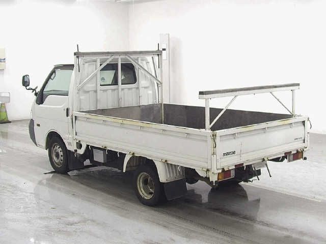 MAZDA BONGO 2015