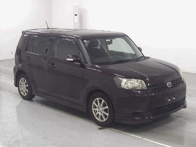 TOYOTA COROLLA RUMION 2011