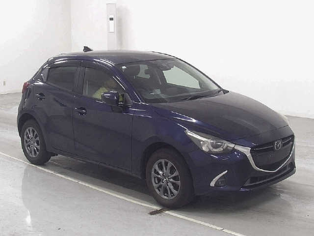 MAZDA DEMIO 2016