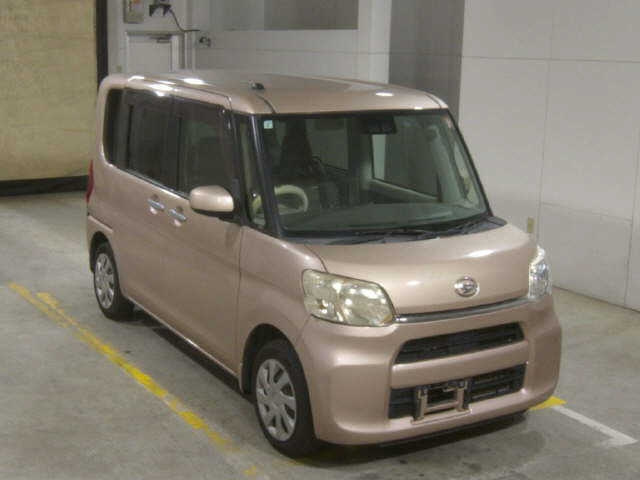 DAIHATSU TANTO 2017