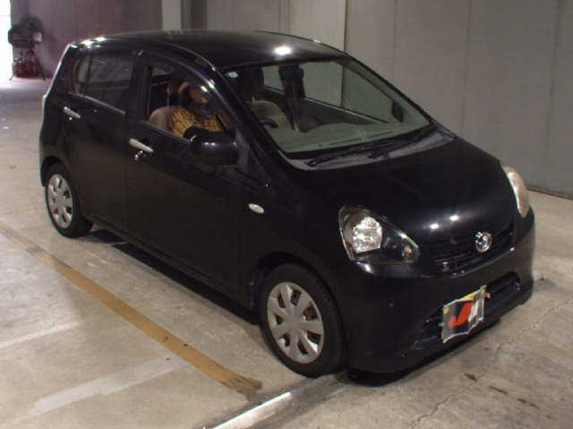 DAIHATSU MIRA E S 2012