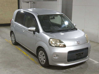 TOYOTA PORTE 2012