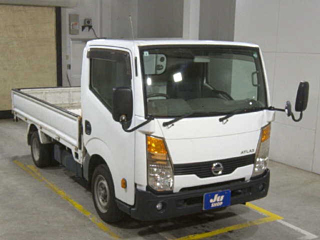 NISSAN ATLAS 2012