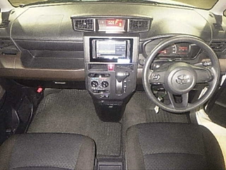 TOYOTA ROOMY 2022