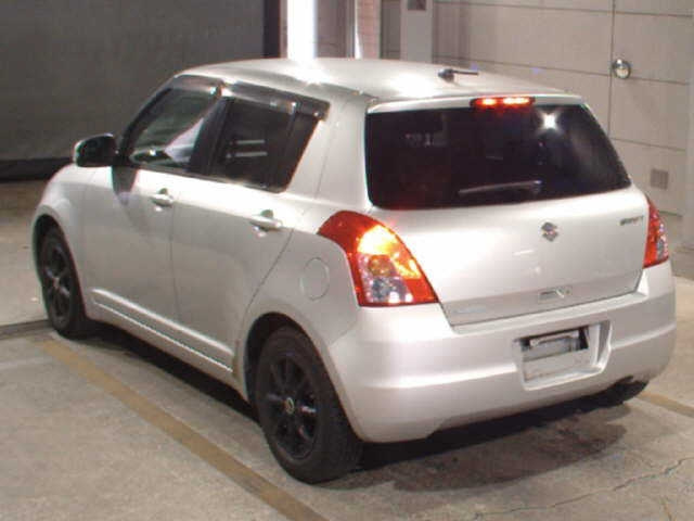 SUZUKI SWIFT 2010
