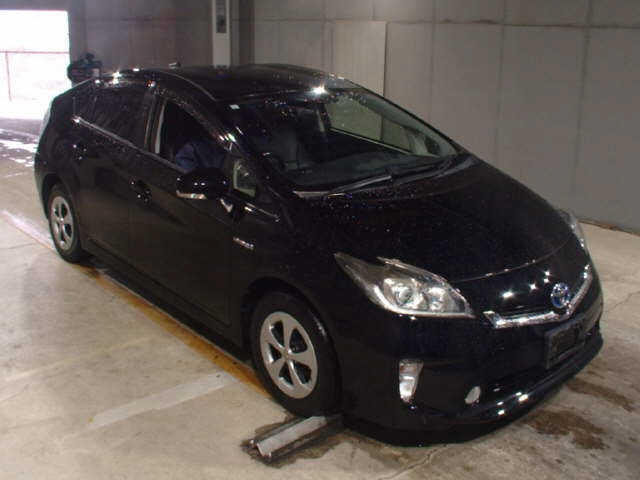 TOYOTA PRIUS 2015
