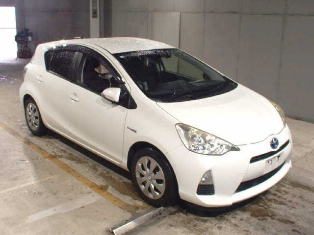 TOYOTA AQUA 2014