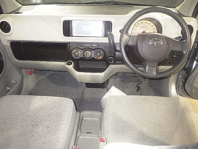 TOYOTA PASSO 2010