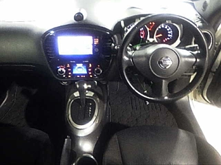 NISSAN JUKE 2012