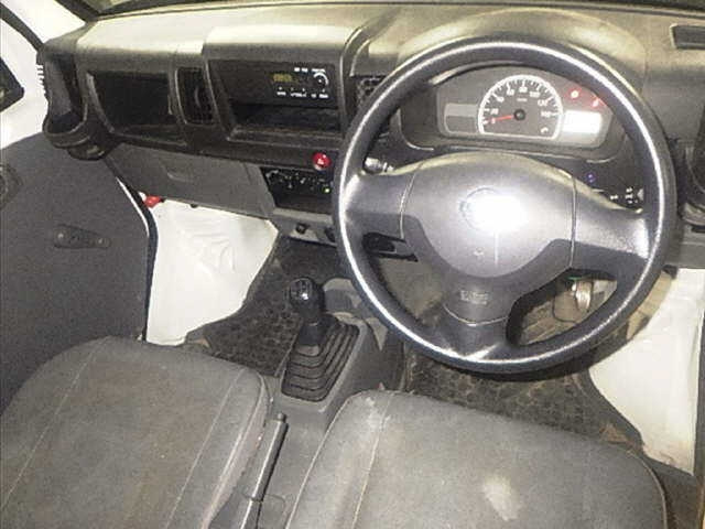 NISSAN CLIPPER TRUCK 2011