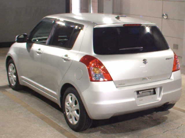 SUZUKI SWIFT 2010