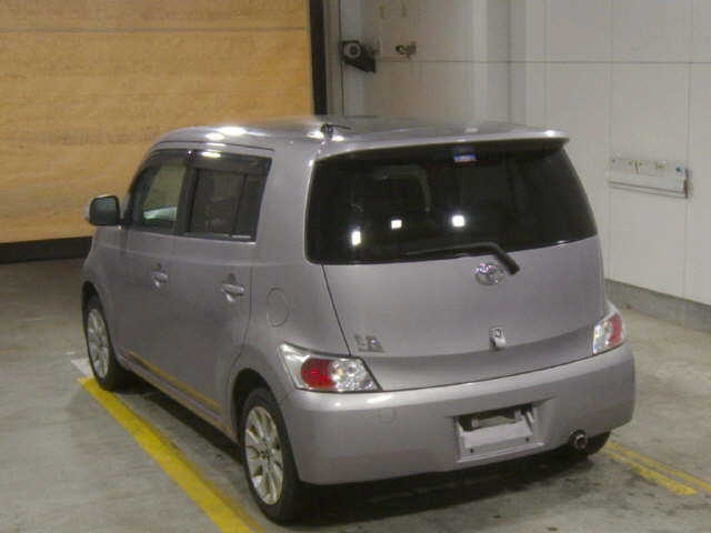 TOYOTA BB 2008