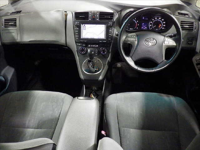 TOYOTA MARK X ZIO 2009