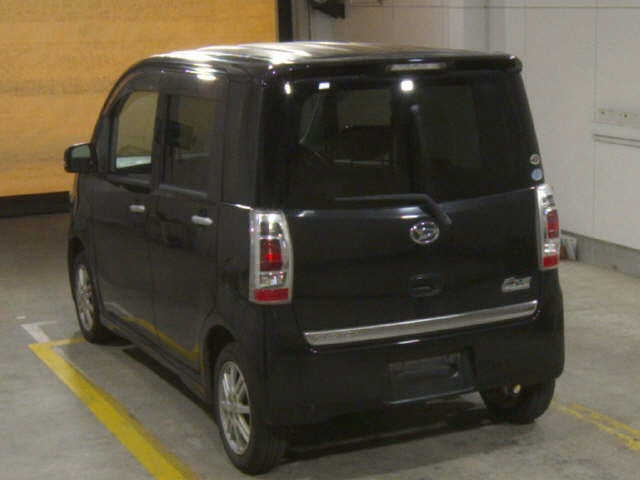 DAIHATSU TANTO EXE 2010