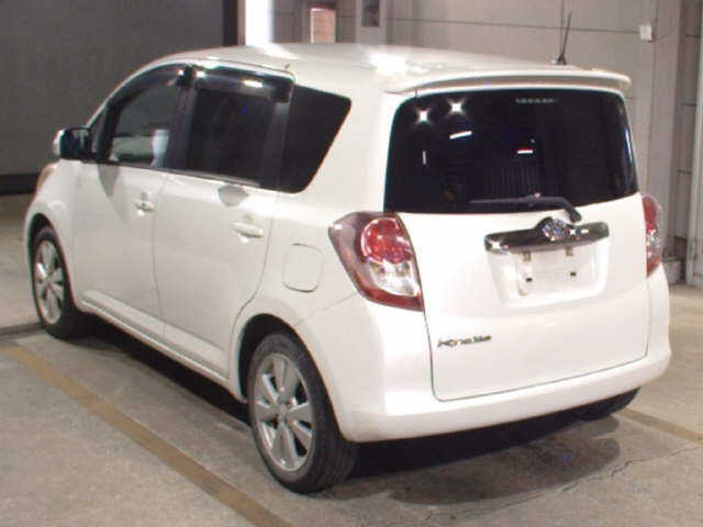 TOYOTA RACTIS 2010