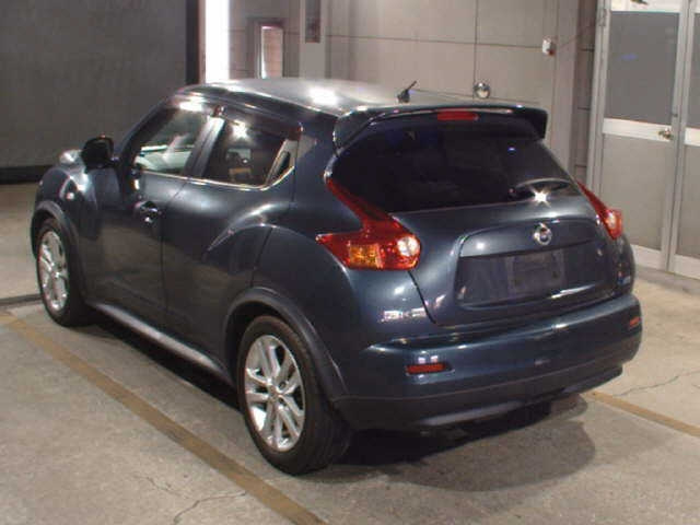 NISSAN JUKE 2010