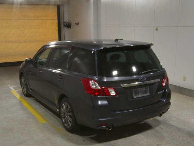 SUBARU EXIGA 2011