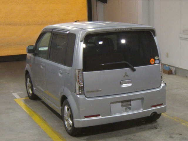 MITSUBISHI EK SPORTS 2010