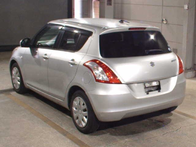 SUZUKI SWIFT 2012