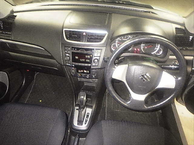 SUZUKI SWIFT 2012