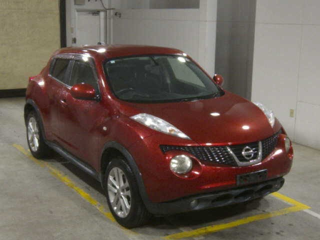 NISSAN JUKE 2012