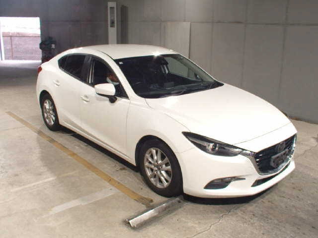 MAZDA AXELA 2016
