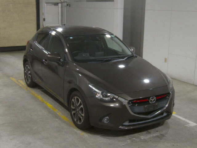 MAZDA DEMIO 2015