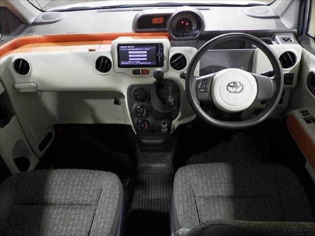 TOYOTA PORTE 2013