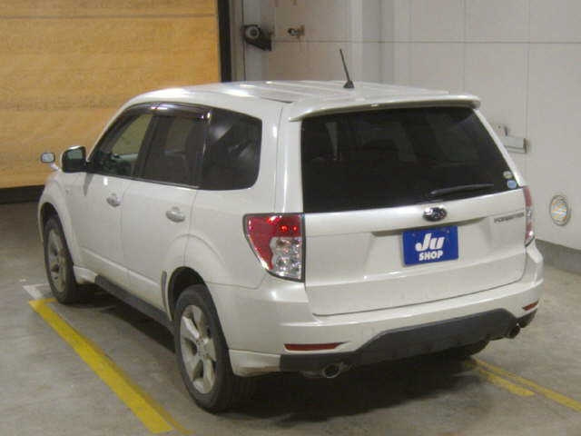 SUBARU FORESTER 2010